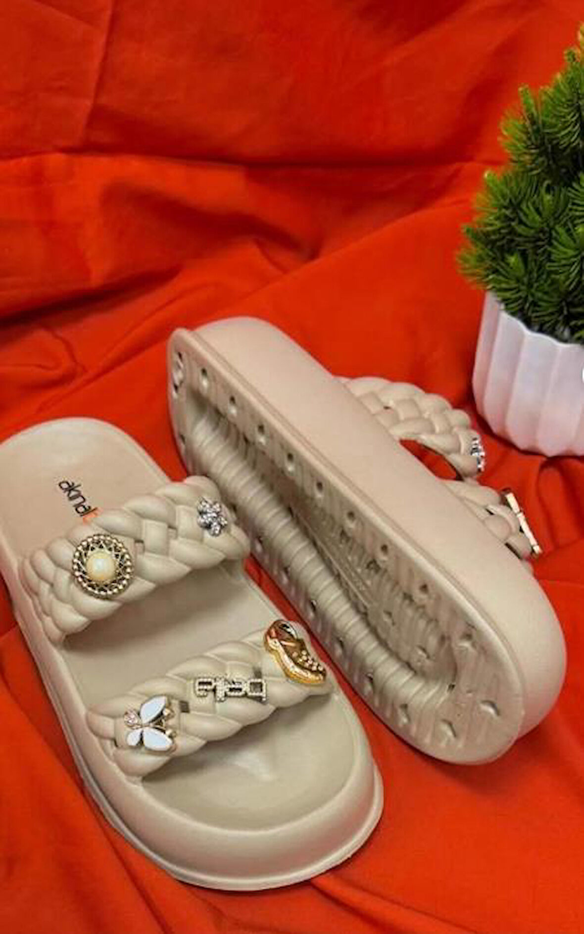 Akınalbella E423.Z.0001 Kadın Terlik