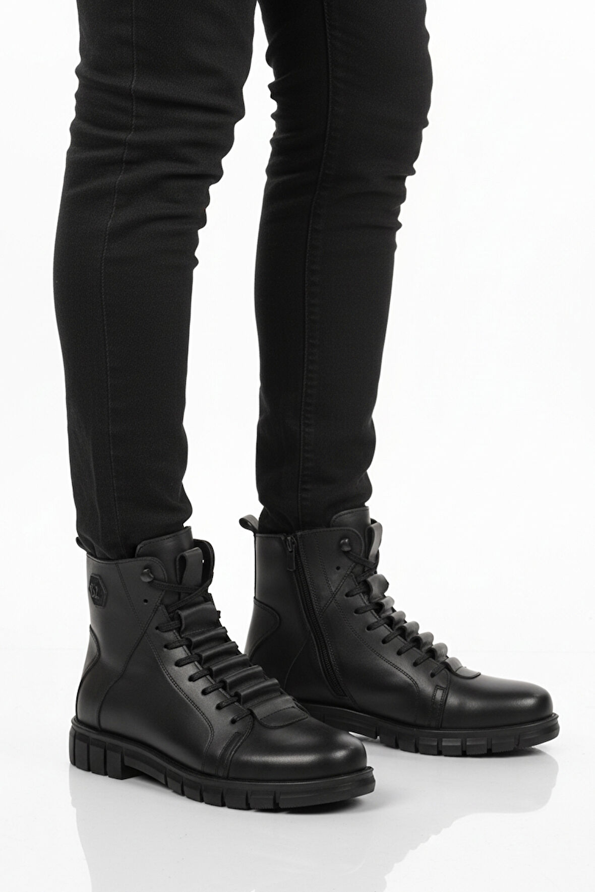 Siyah Deri Kürkü Soğuğa Dirençli Kaymaz Erkek Bot 2K8518 M