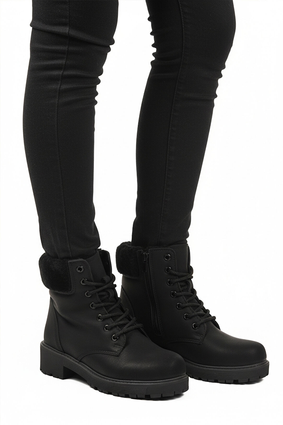 Siyah Zümrüt İçi Polarlı Kaymaz Kadın Bot Marc 4030 Z