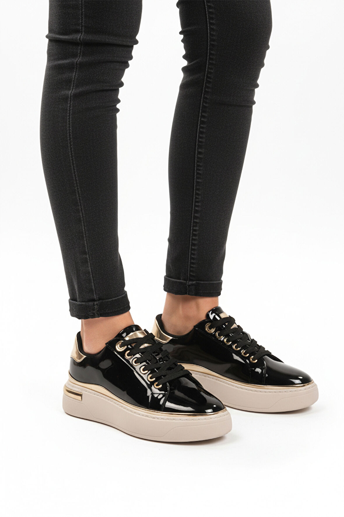 Siyah Rugan Bağcıklı Hafif Kadın Sneaker Lady 029 Z