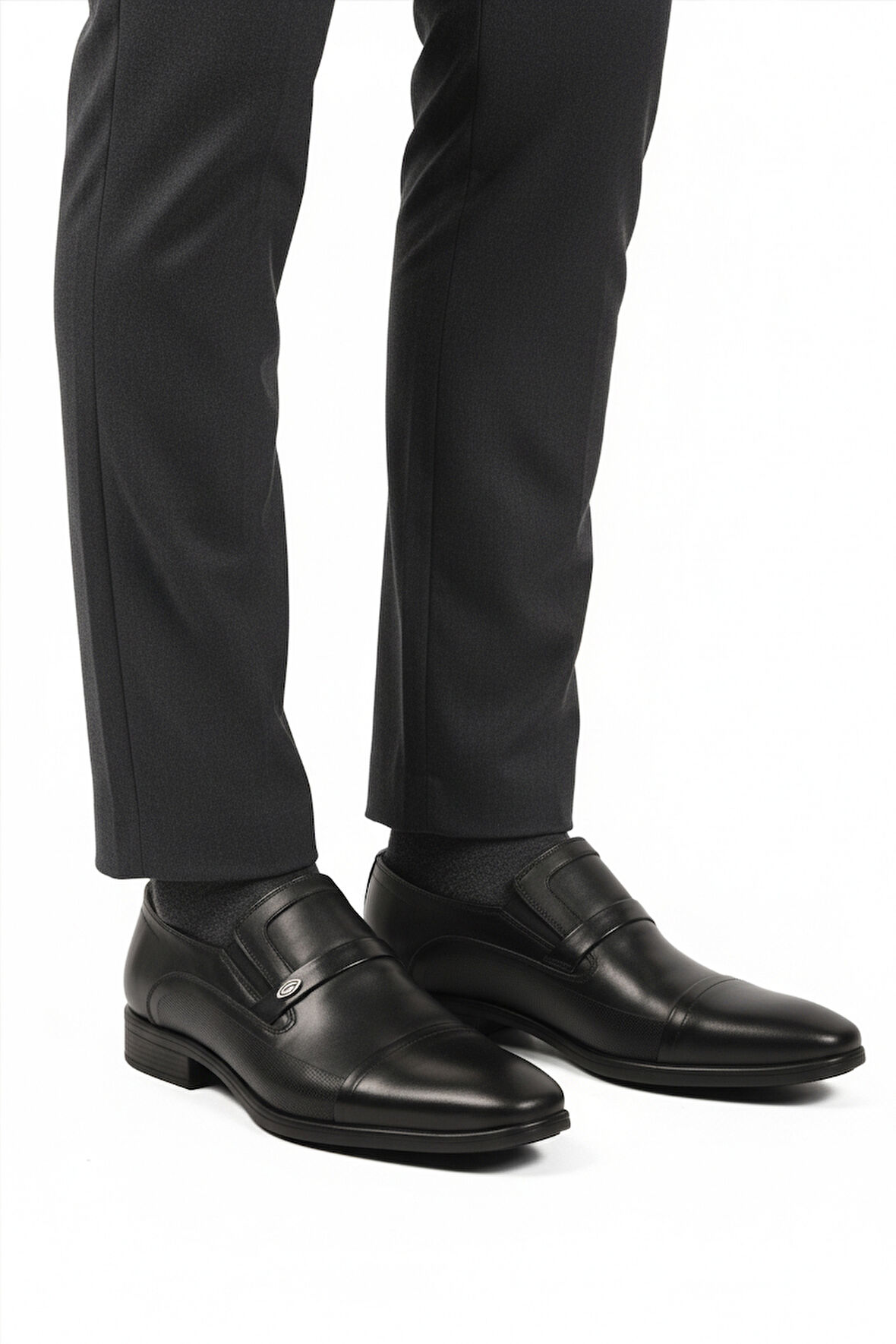 Siyah Hakiki Deri Kaymaz Taban Erkek Klasik Ayakkabı 976 M