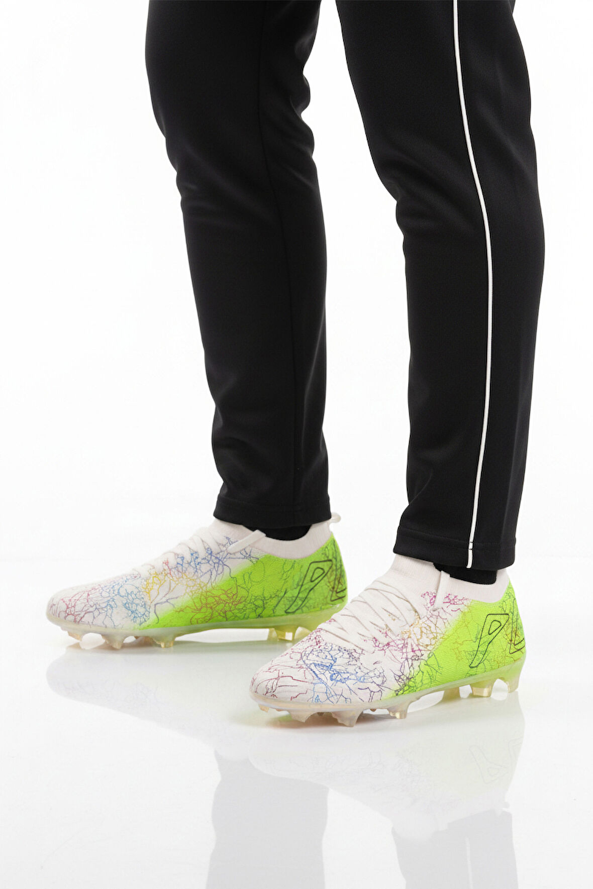 Beyaz Neon Yeşil Çoraplı Bağcıklı Erkek Krampon MK-252-153 M