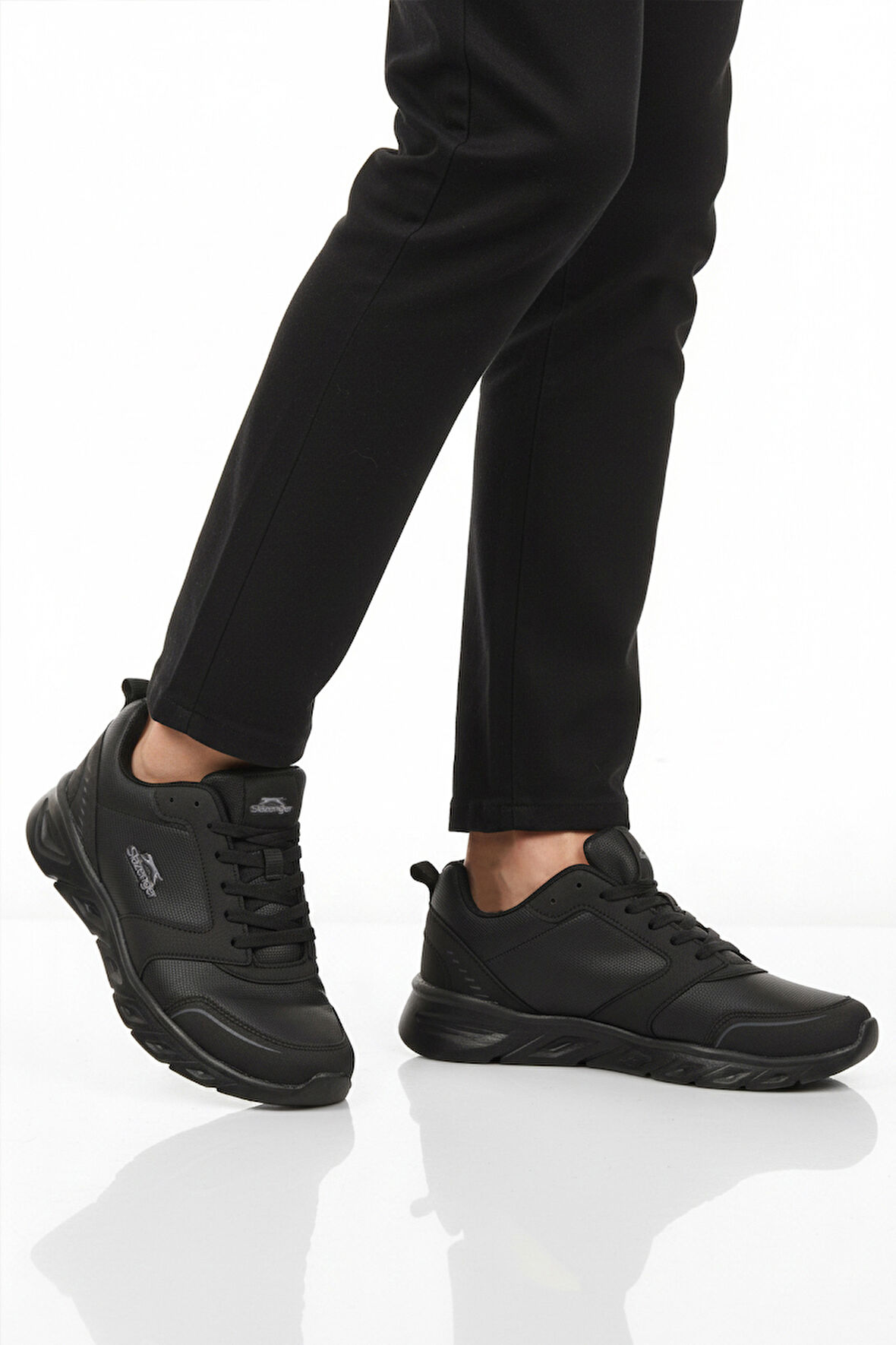 Siyah Bağcıklı Hafif Esnek Cilt Erkek Spor Ayakkabı Epic M