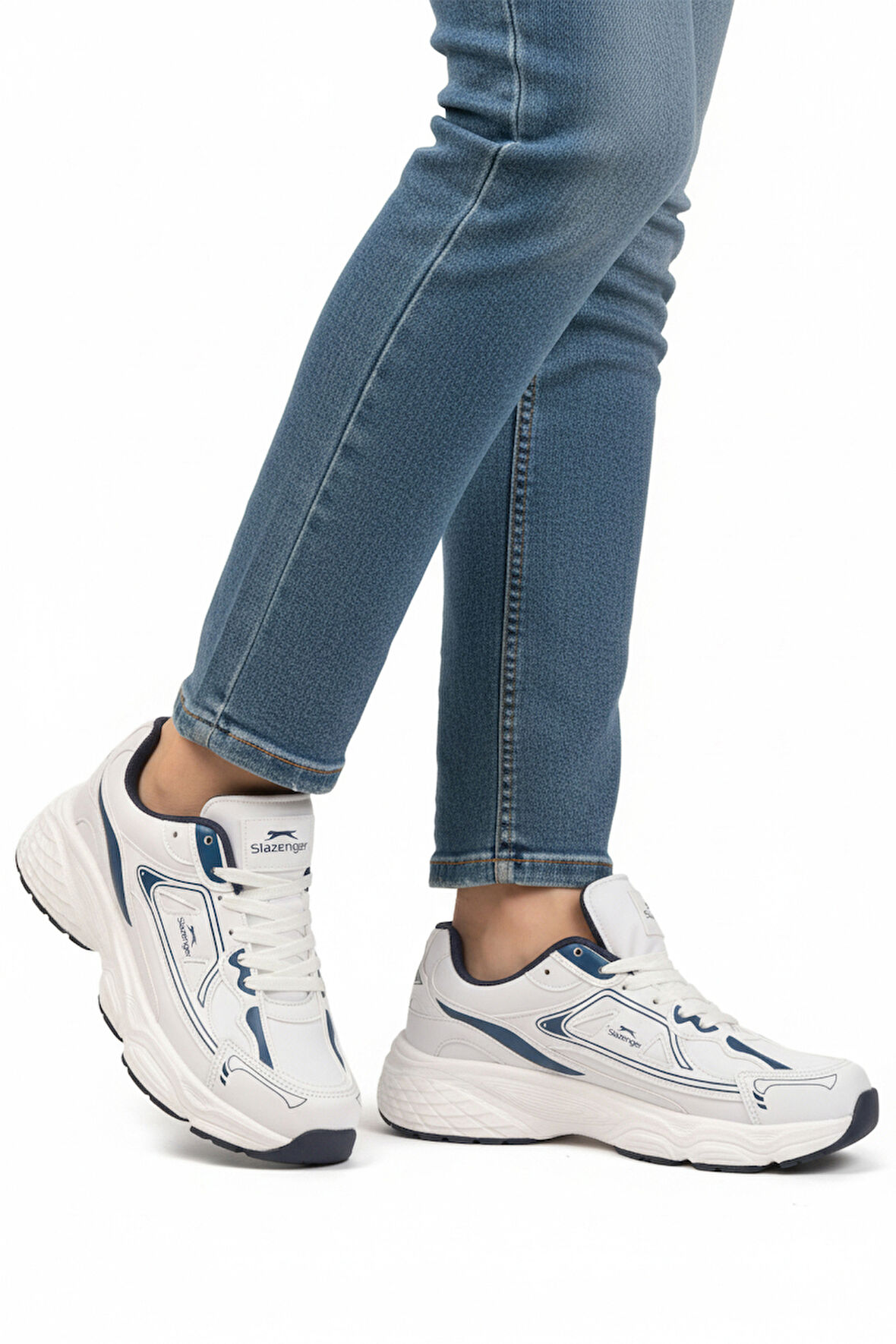 Beyaz Lacivert Bağcıklı Hafif Cilt Unisex Spor Ayakkabı Zafira G