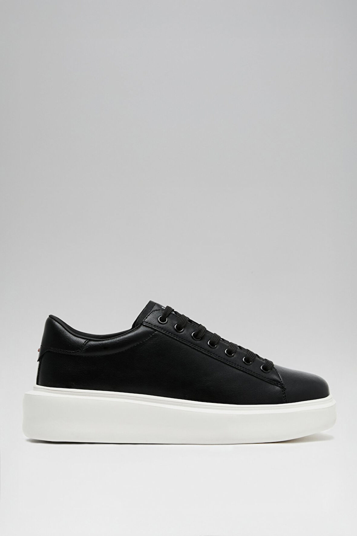 Siyah Hakiki Deri Bağcıklı Erkek Sneaker Gage M