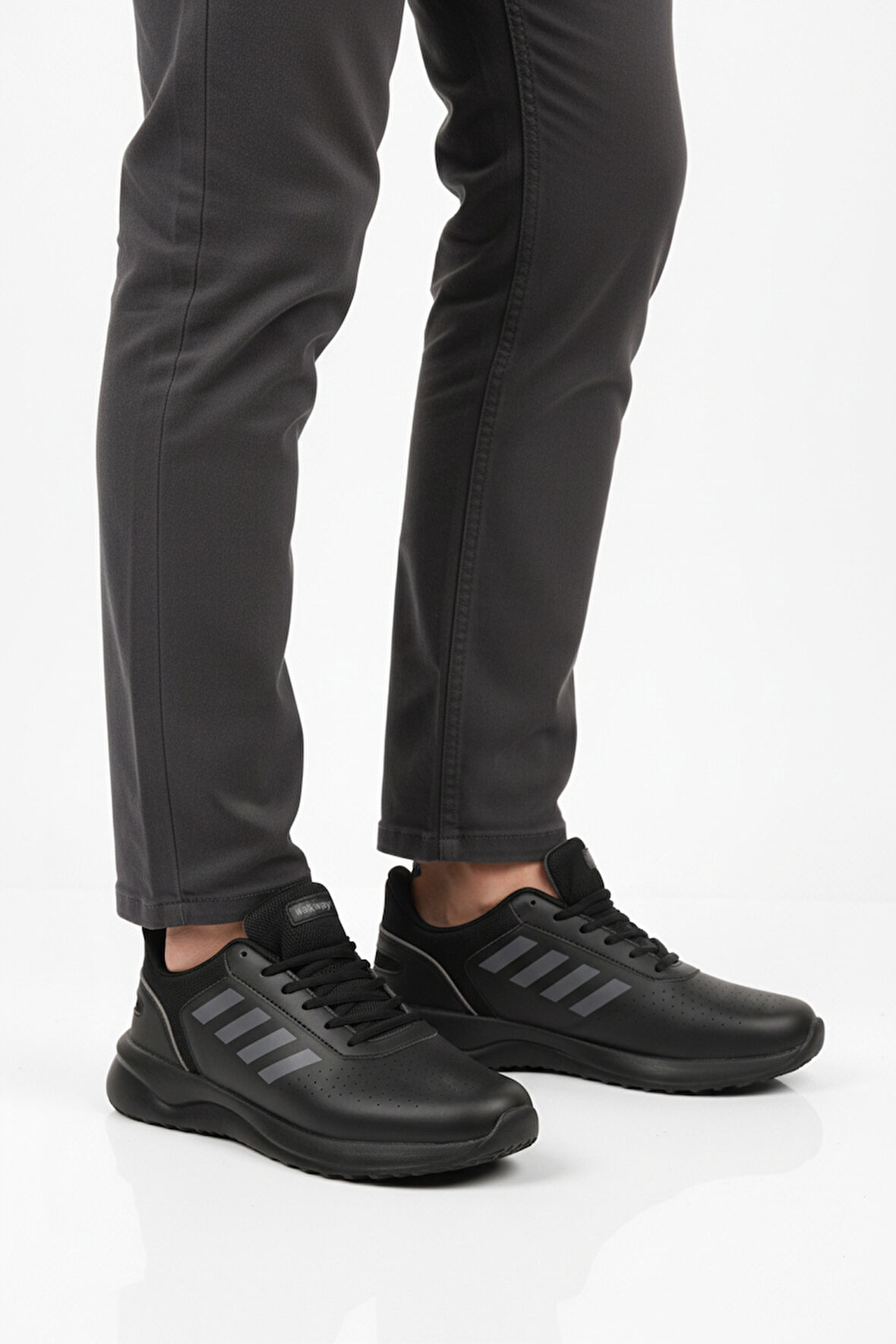 Siyah Bağcıklı Hafif Esnek Erkek Spor Ayakkabı Nereus M