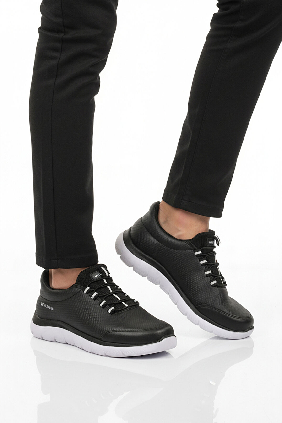 Siyah Beyaz Bilekten Lastikli Erkek Spor Ayakkabı Flexible Pu M