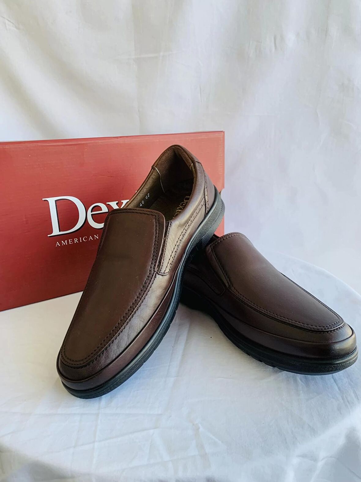 BROWN DEXTER
