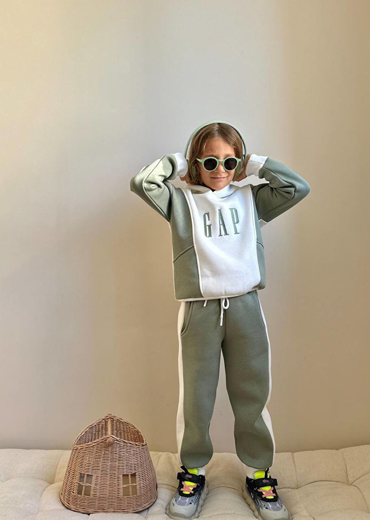 Erkek Çocuk Kapüşonlu Sweatshirt Blok Renkli Kışlık Takım