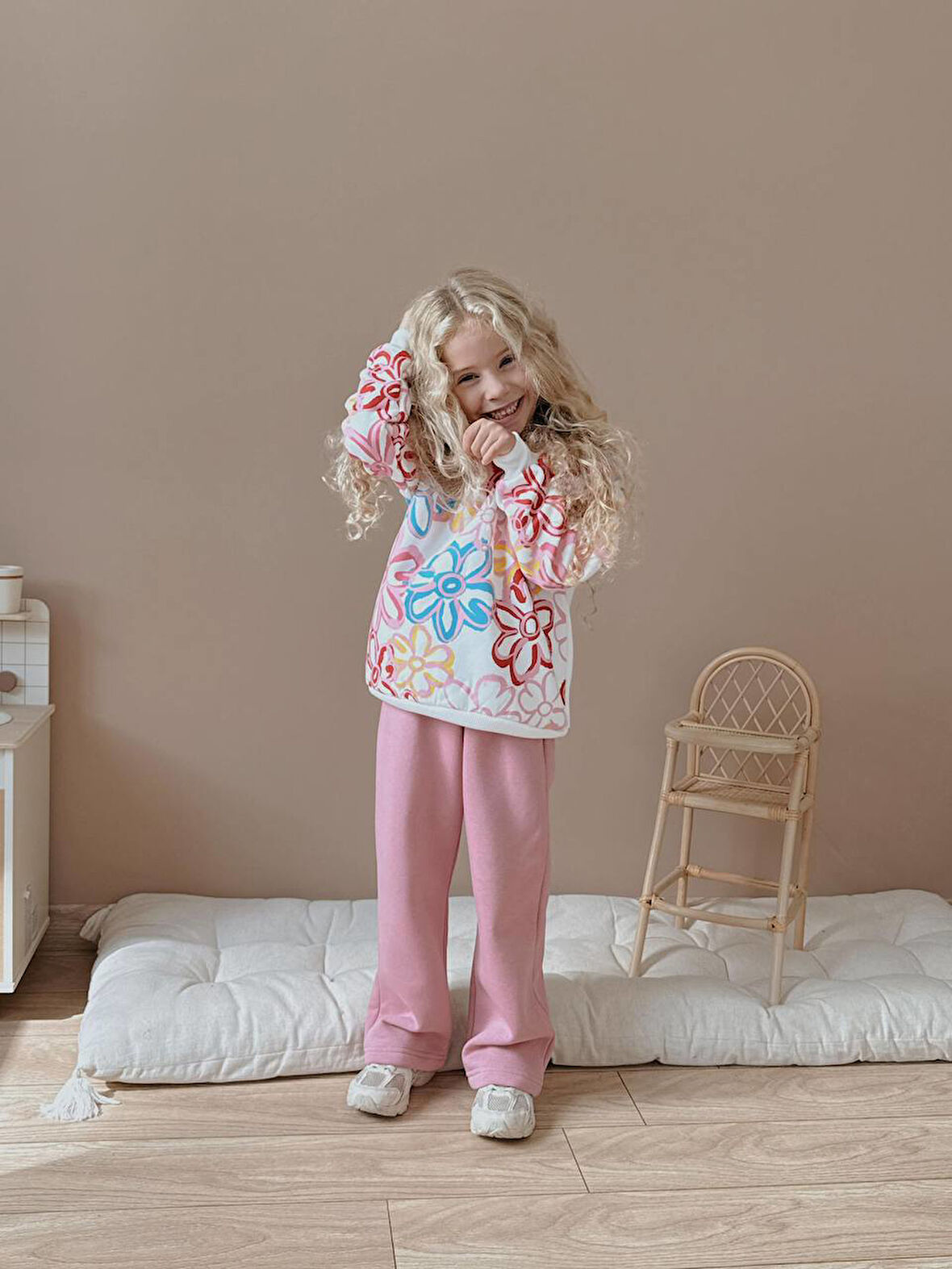 Kız Çocuk Çiçek Detaylı Sweatshirt Kışlık Takım