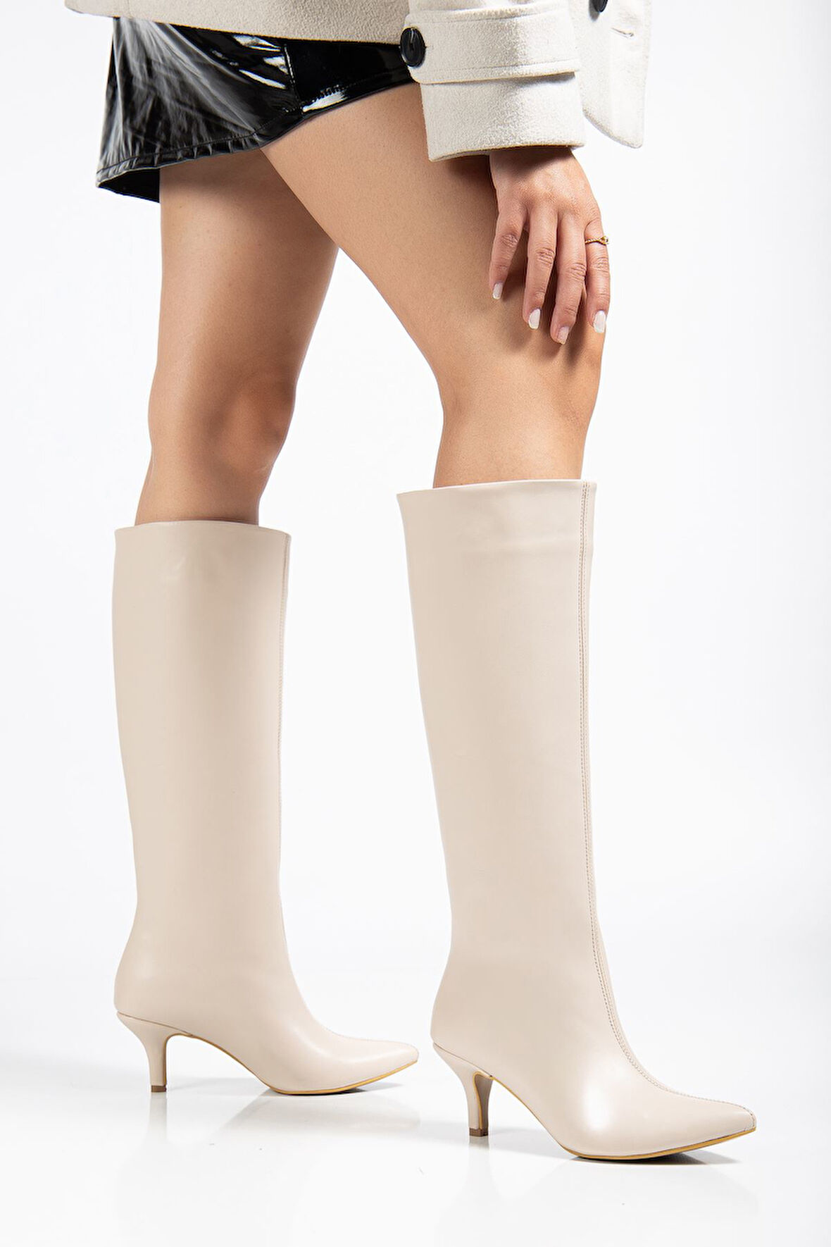 SYT-2025 Bej Kırışık Rugan Günlük Kadın Çizme