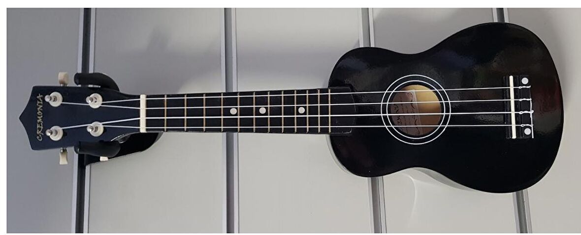 UKULELE 21" SİYAH