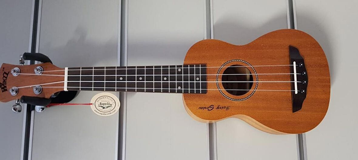 UKULELE 21" SOPRANO