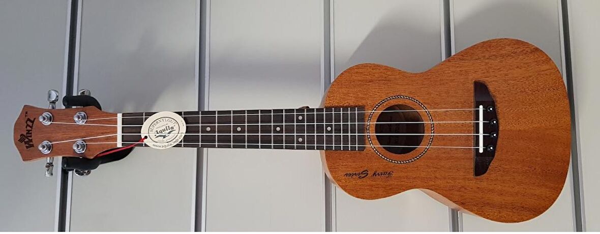 UKULELE 23" CONCERT