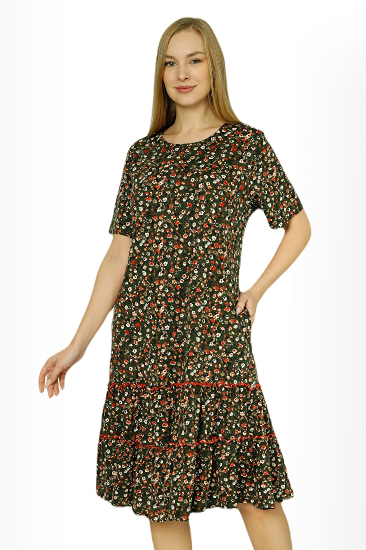 Kadın Çiçek Desenli Biye Detaylı Cepli Eteği Büzgülü Pamuklu Kısa Kollu Elbise