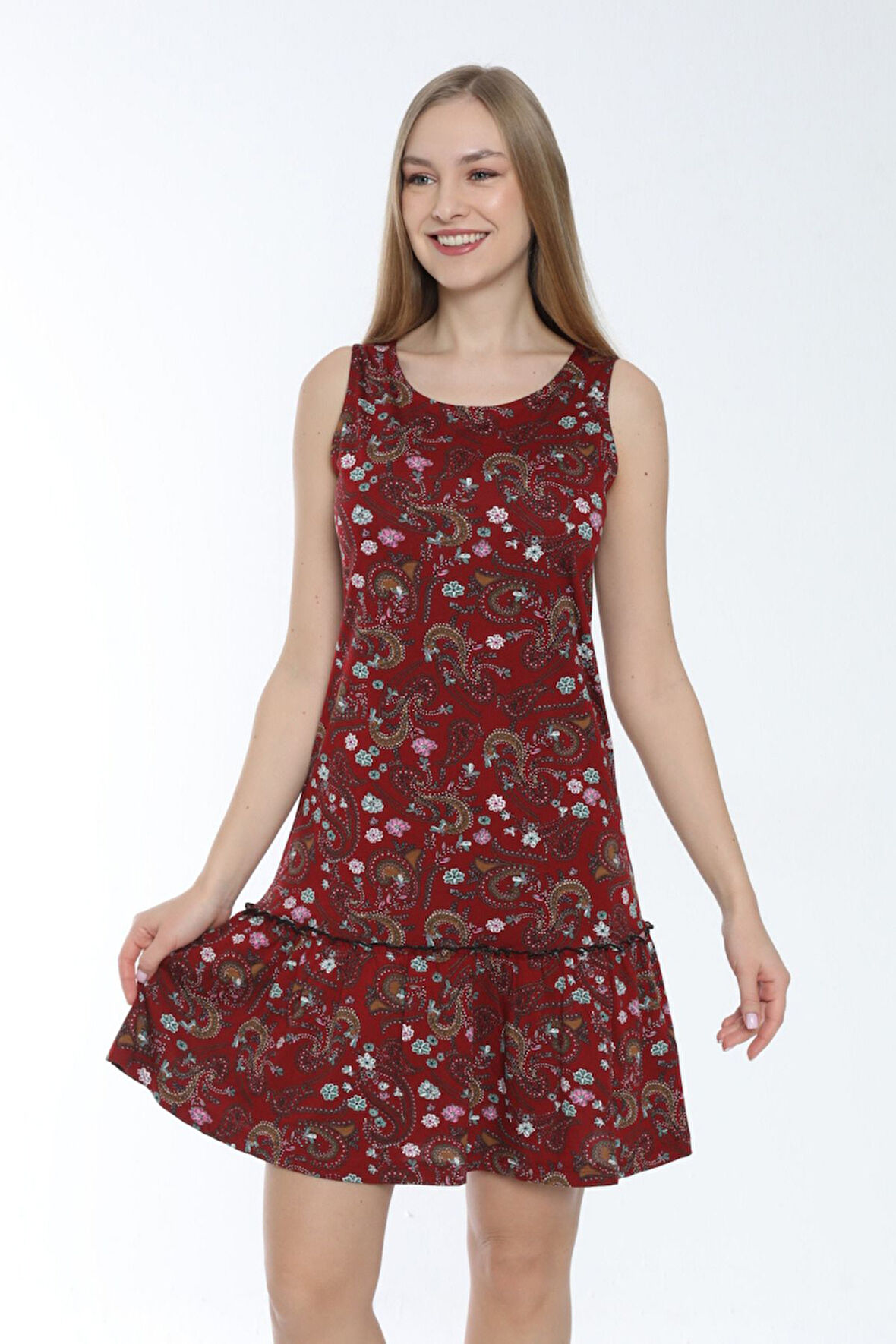 Desenli Eteği Büzgülü Askılı Pamuklu Elbise