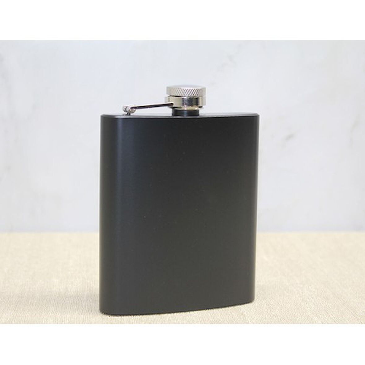 Tekli Siyah 7 Oz Matara