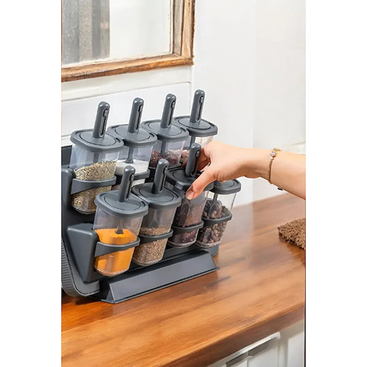 8'li Standlı Kaşıklı Baharatlık Seti