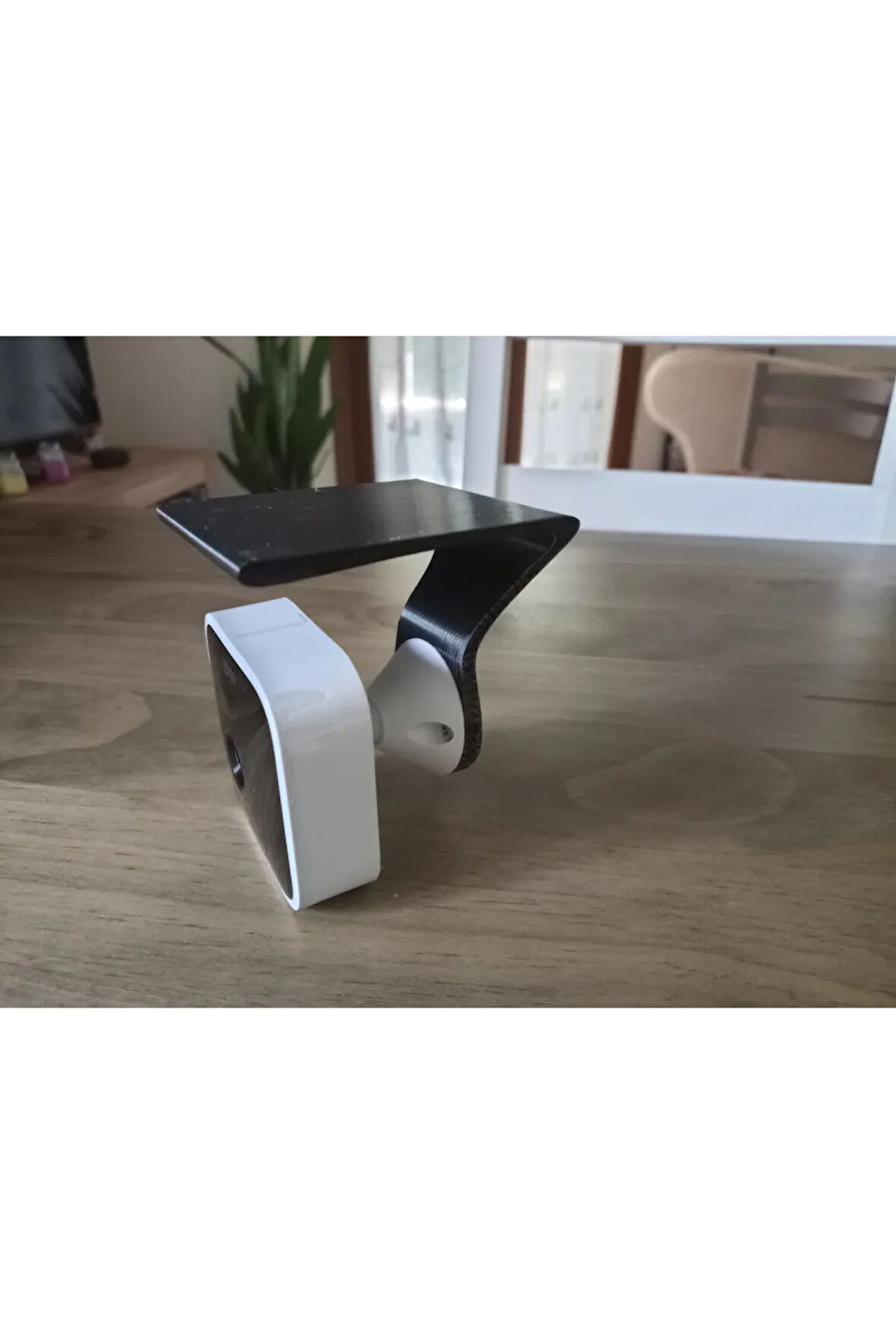 Blink Indoor Kamera Stand – Güvenli ve Şık Kamera Tutucu