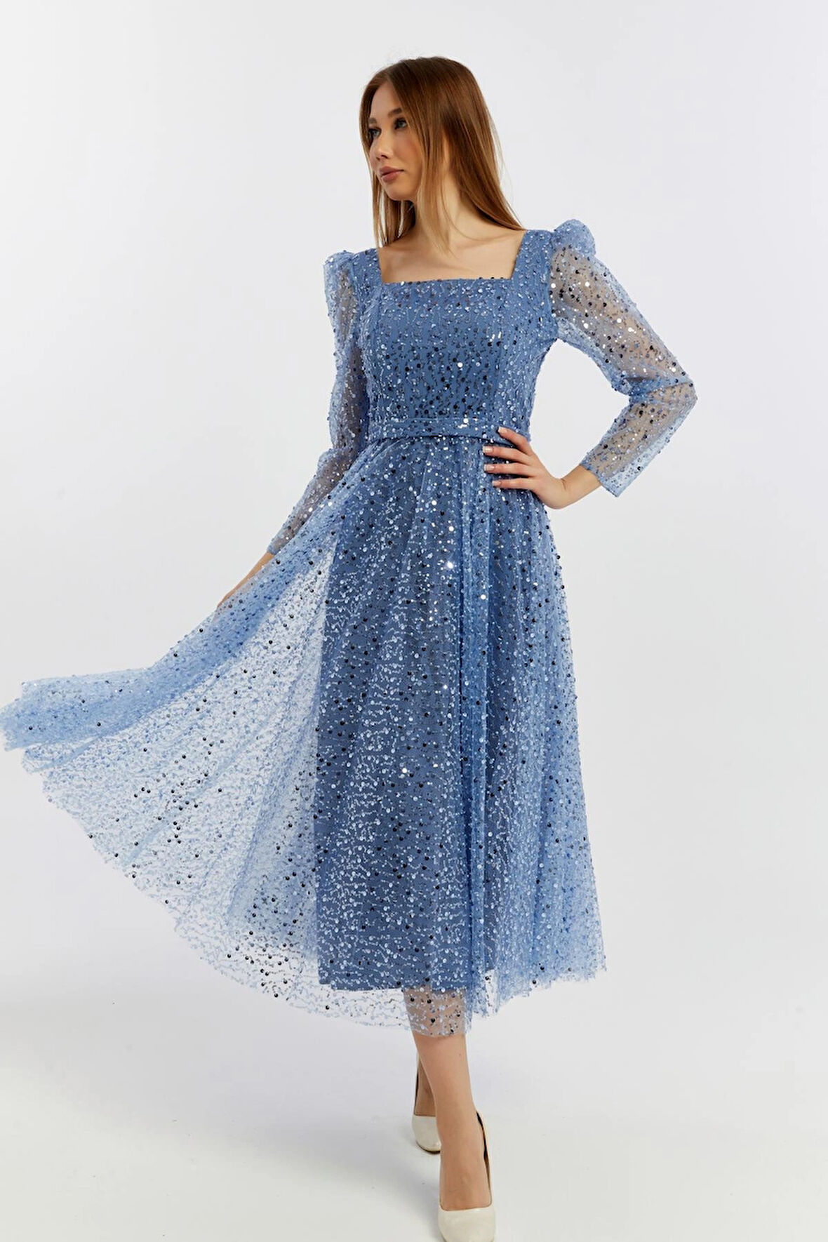  Kadın Kare Yaka Tül Kumaş Üzerine Inci Boncuklu Tül Şık Ve Zarif Abiye Elbise