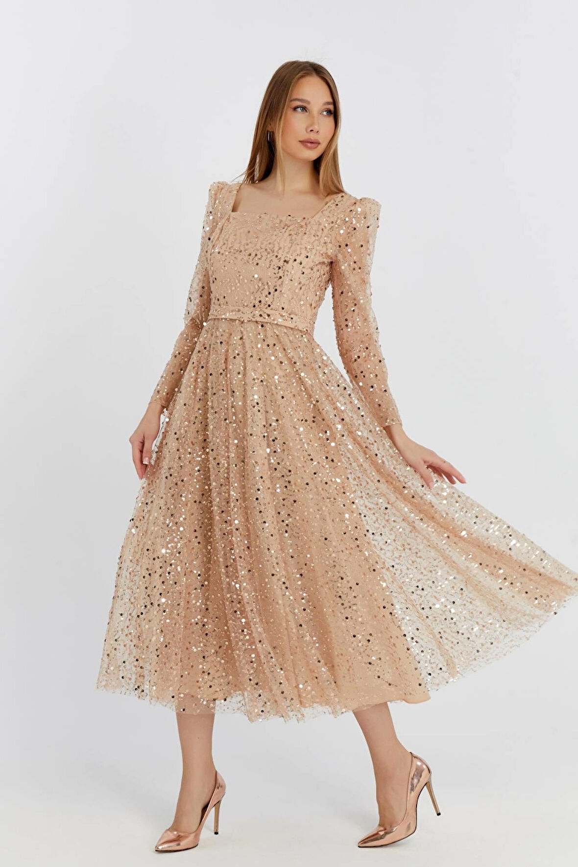  Kadın Kare Yaka Tül Kumaş Üzerine Inci Boncuklu Tül Şık Ve Zarif Abiye Elbise