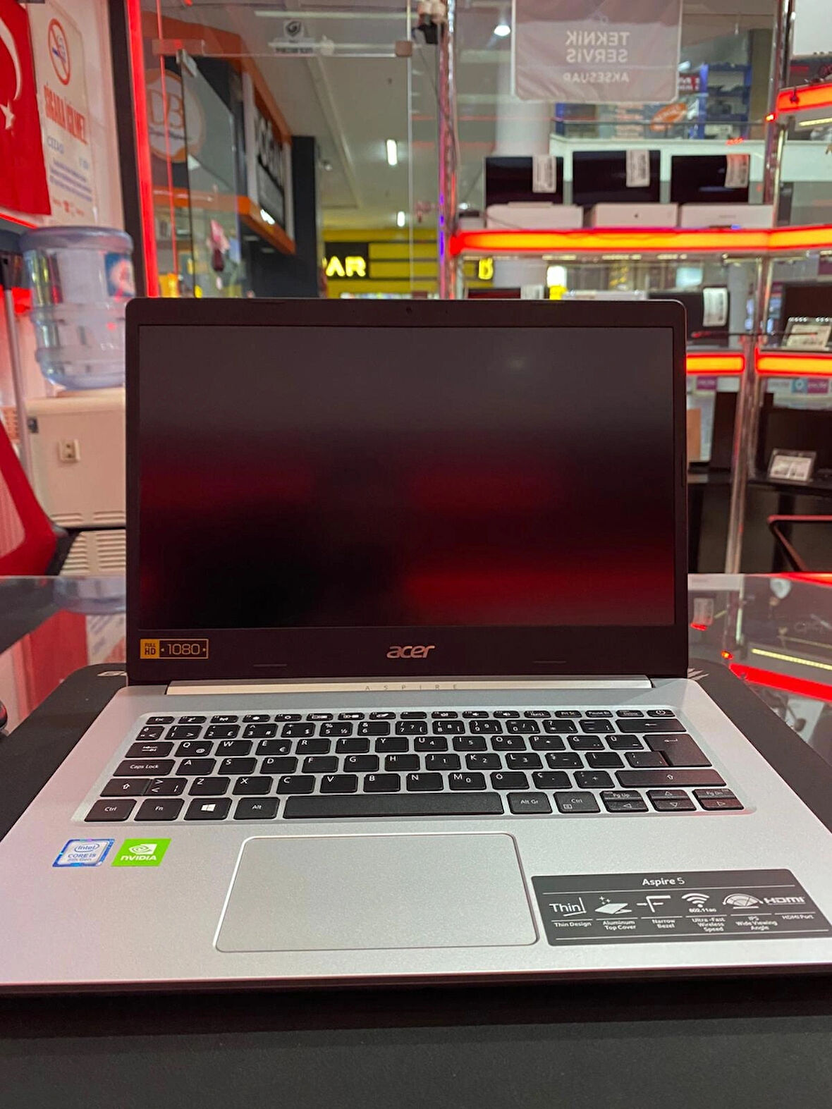ACER ASPIRE5 A514-52G  İ5-8265U 4GB RAM 256GB SSD 2GB GFORCE MX250 14'' teşhir