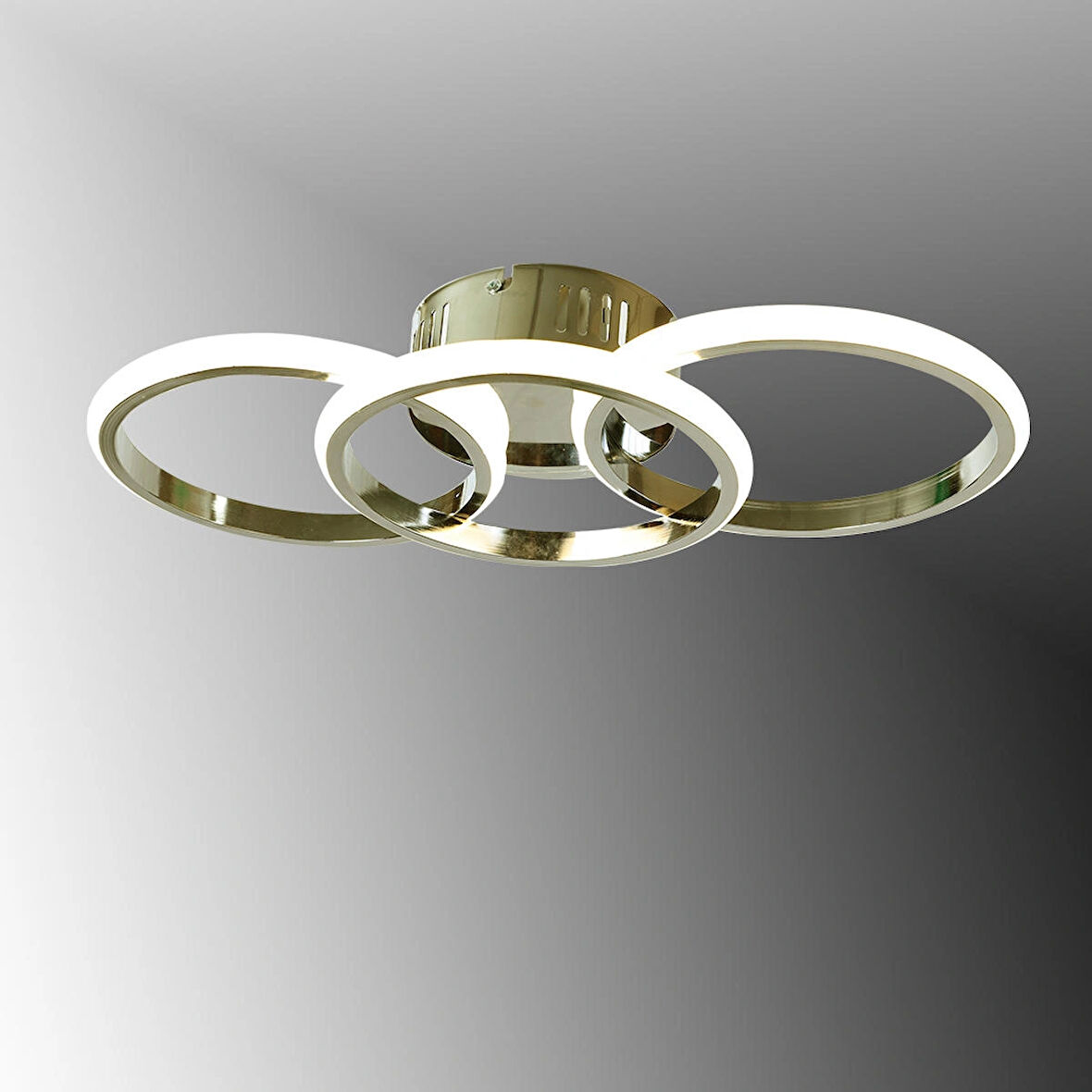 TT305-3-FSR TT Aydınlatma ( 3 RENK IŞIK ) Fransız Sarı Kaplama 3 lü Led Avize