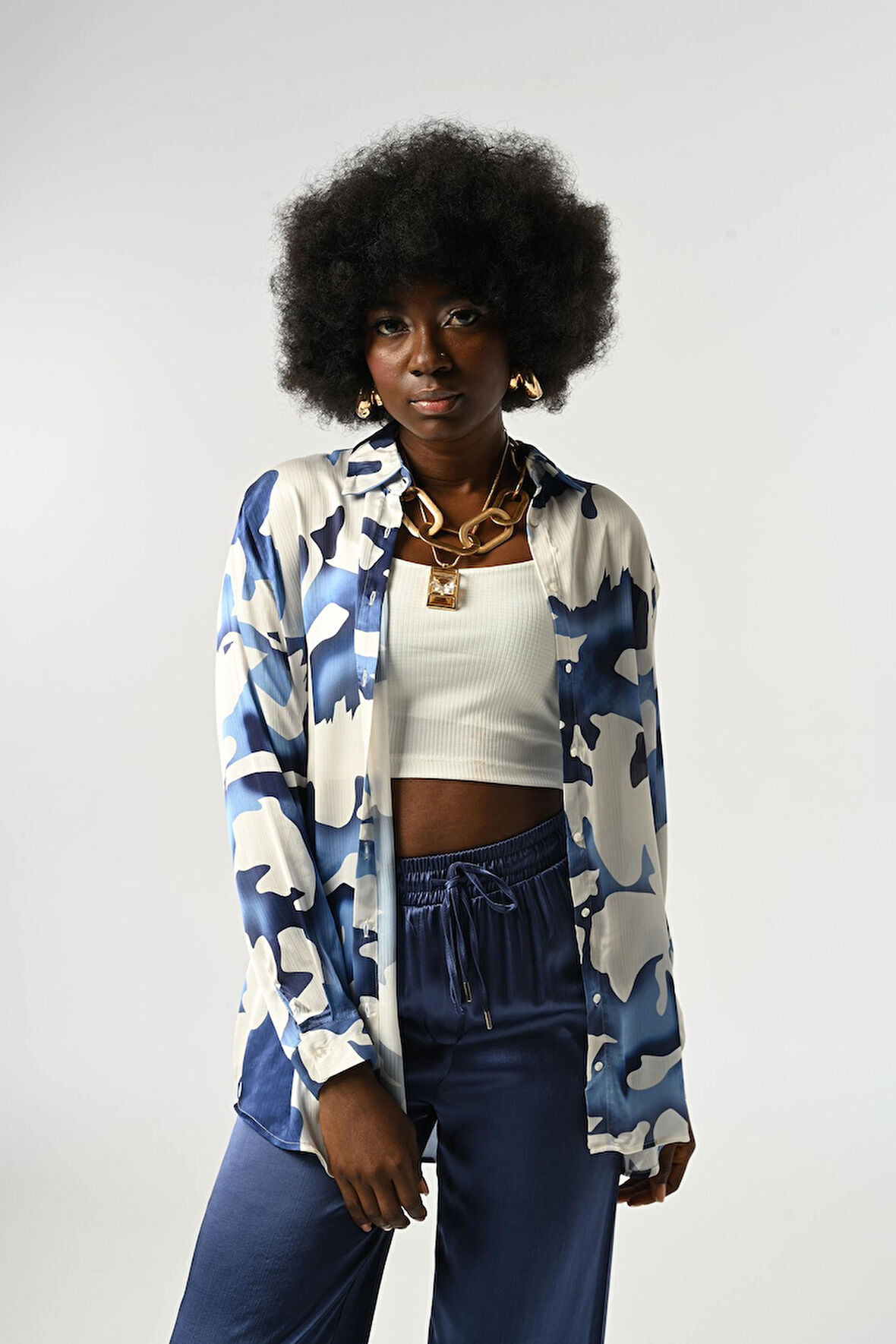 KADIN KARIŞIK DESENLİ OVERSİZE KESİM GÖMLEK