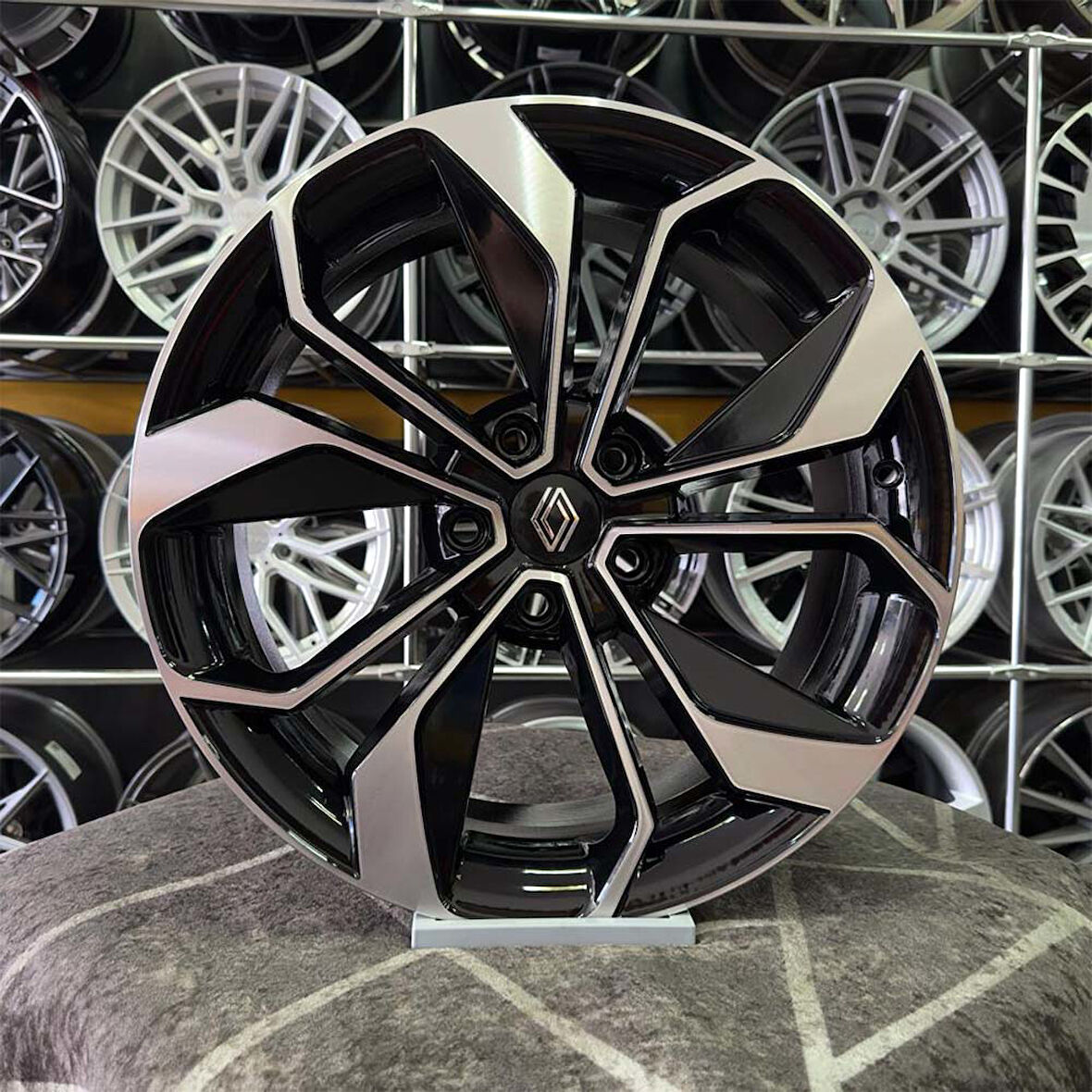 18 inç 5x114.3 MEGANE 4 İCON Jant Modeli