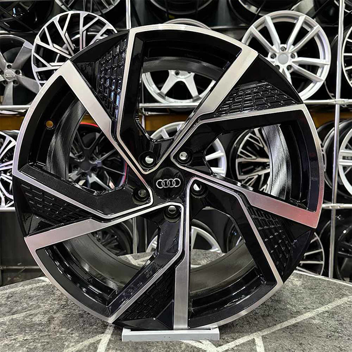 19 inç 5x112 AUDİ S Jant Modeli Audi Seat Volkswagen Skoda