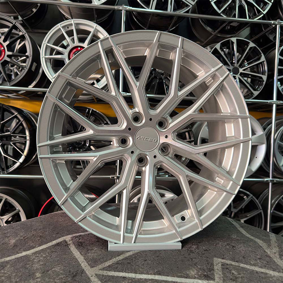 19 inç 5x120 ARCEO VALENCİA Jant Modeli Bmw Volkswagen