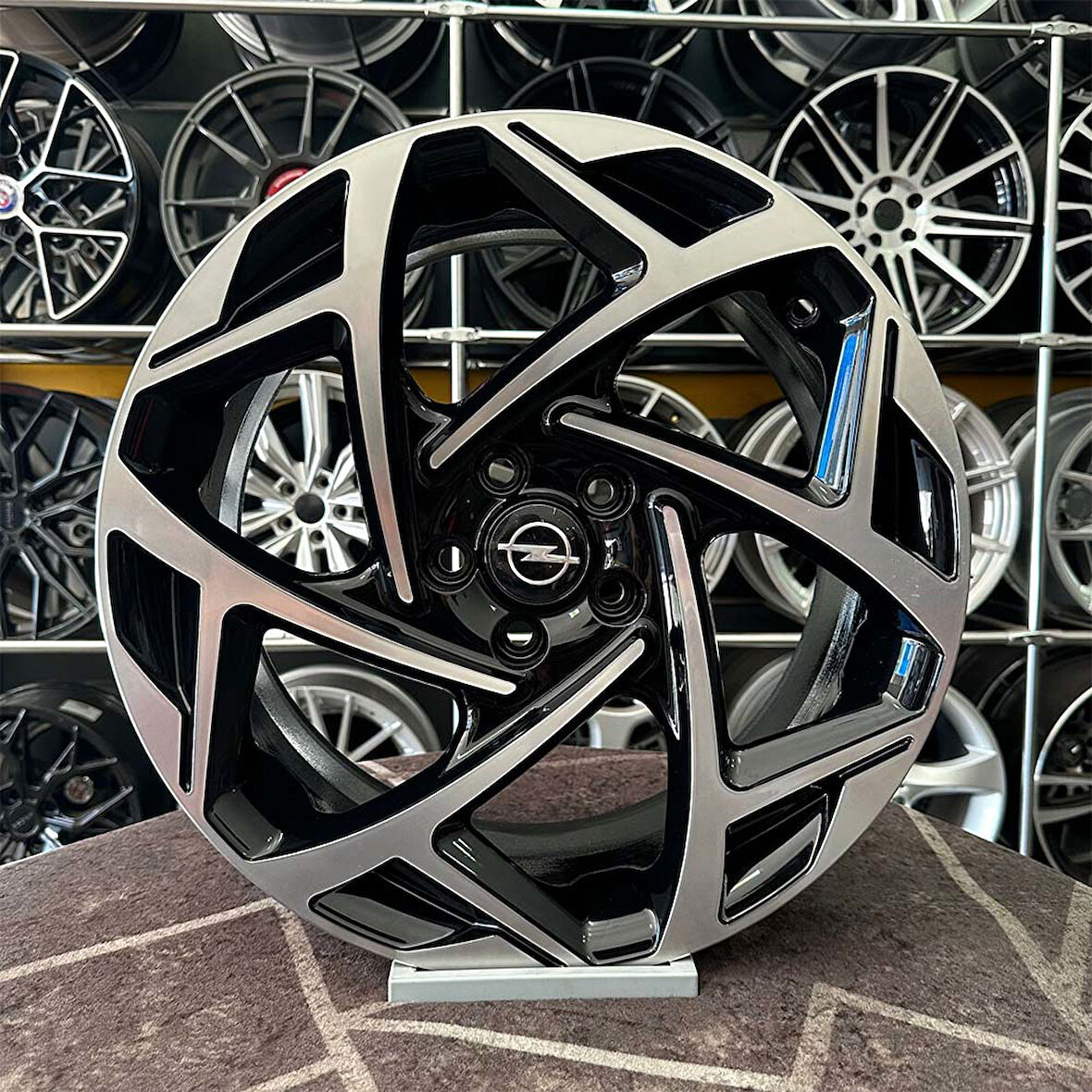 17 inç 5x105 OPC JANT OPEL ASTRA UYUMLU Jant Modeli Opel