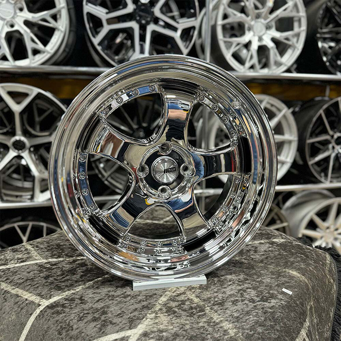 18 inç 4x100 SSR KROM CİVİC CLİO SYMBOL UYUMLU Krom Jant Modeli Honda Renault