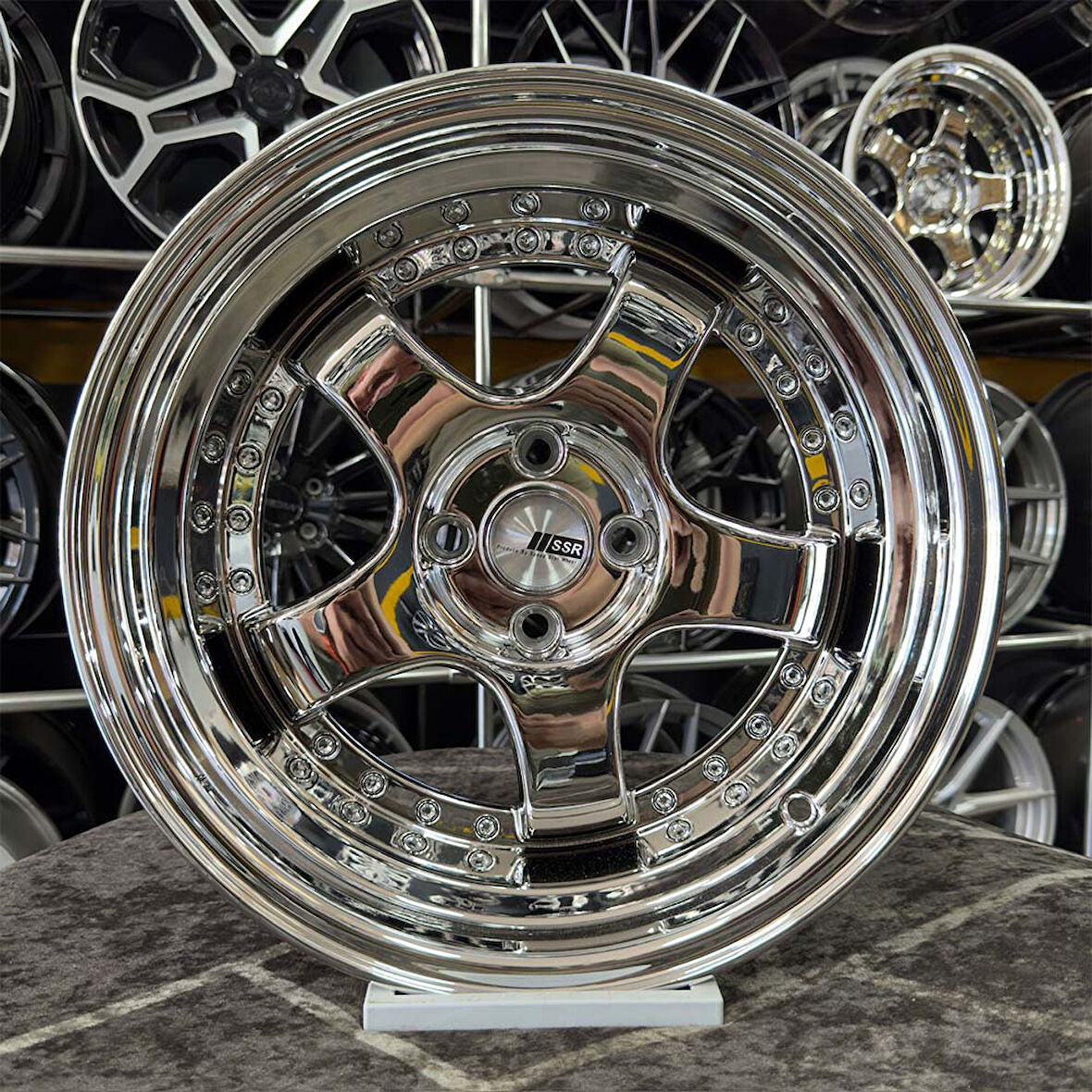 16 inç 4x100 SSR KROM Krom Jant Modeli