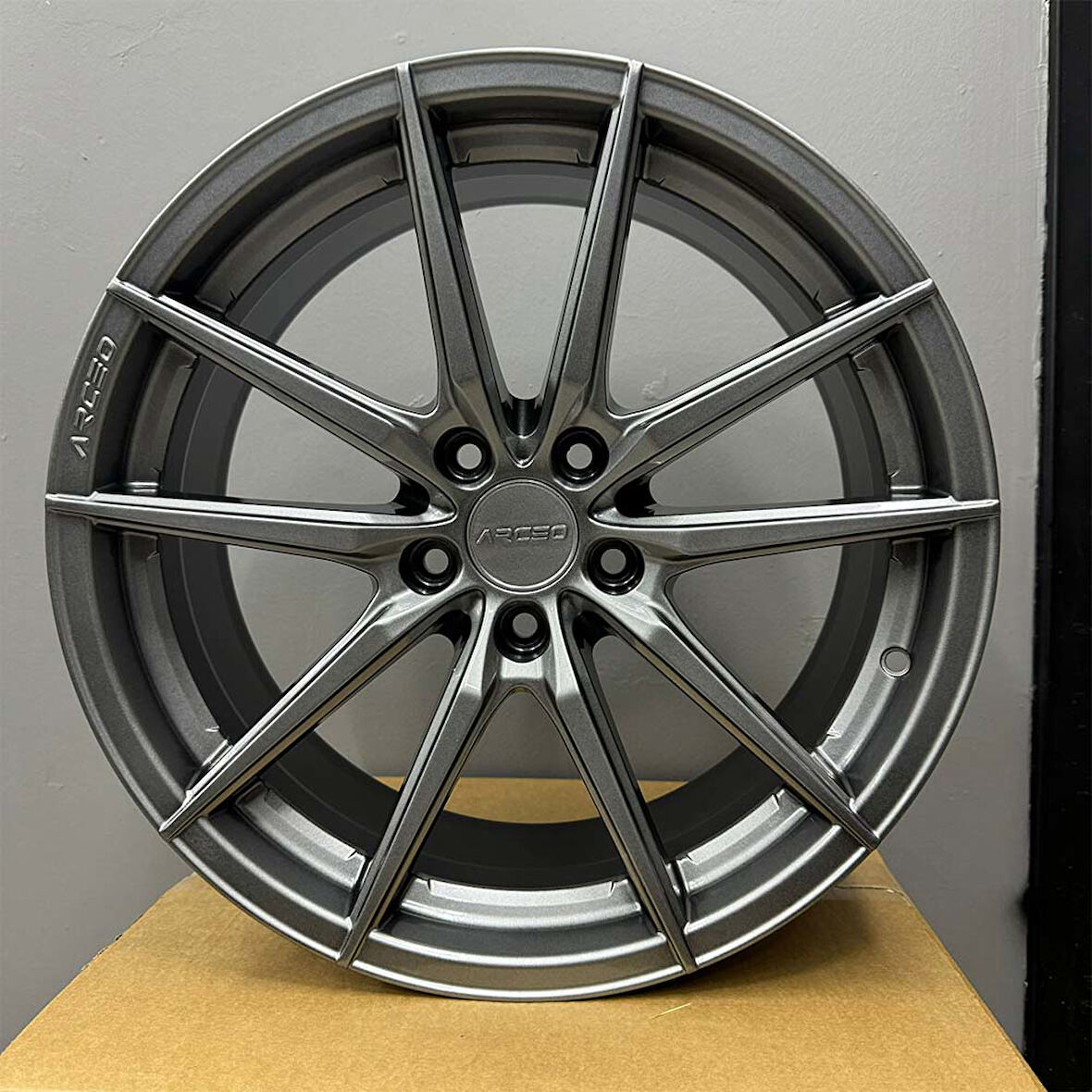 18 inç 5x114.3 ARCEO MONACO Titanyum Jant Modeli