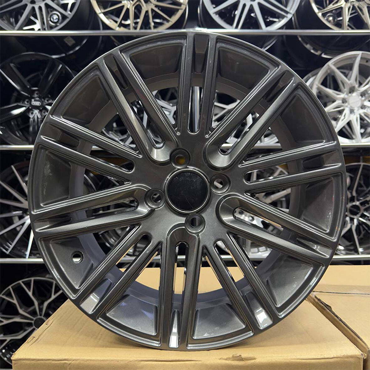 17 inç 4x100 BENTLEY Gun Metal Jant Modeli