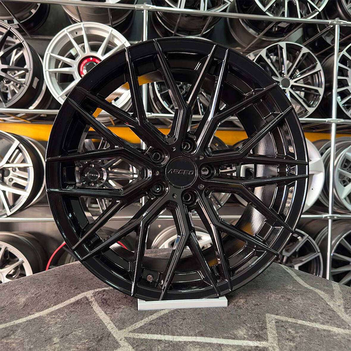 17 inç 5x112 ARCEO VALENCİA Siyah Jant Modeli