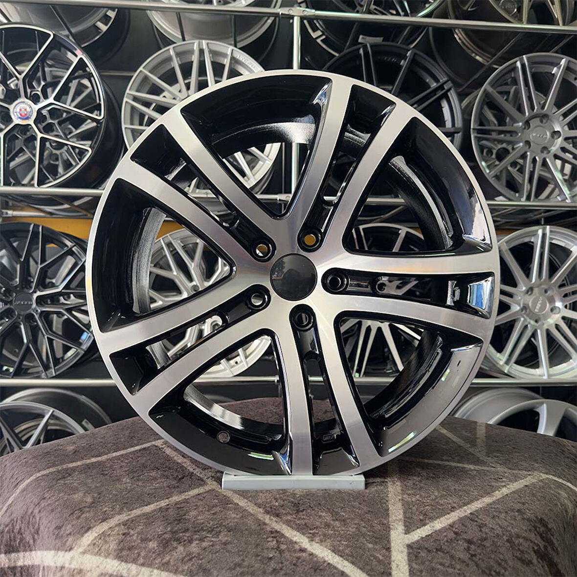 19 inç 5x112 SAVANNAH GOLF JETTA CADDY UYUMLU Siyah Jant Modeli Volkswagen