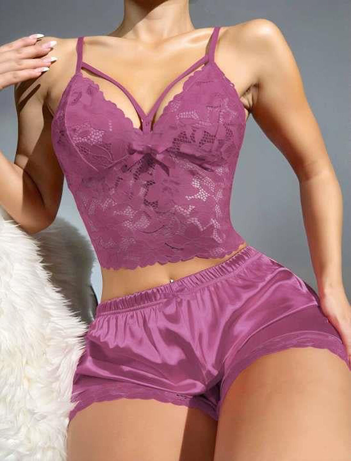 DantelliBüstiyer İnce Askılı Lila Saten Şortlu Takım