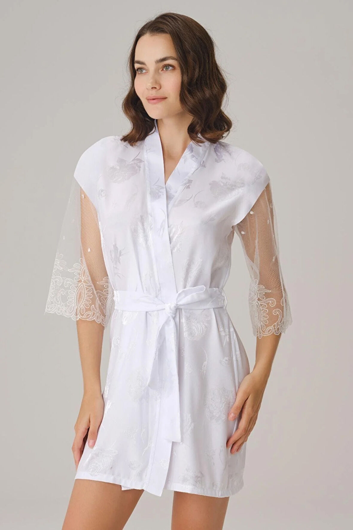 ÇeyizlikUzun Kol V Yaka Kadın Saten Düz Yazlık Mini Dantel Detaylı Sabahlık