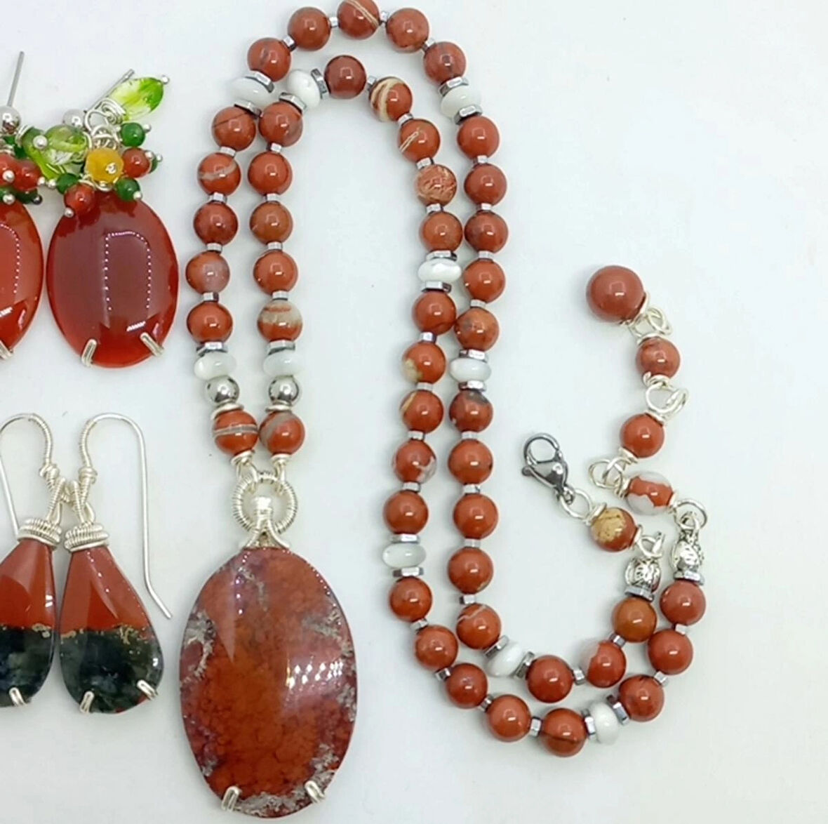 2491 Yosunlu Akik Jasper Sedef Hematit el yapımı kolye