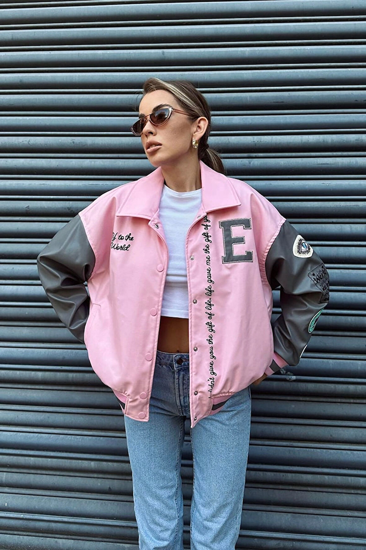 Pembe - Nakış İşlemeli Pembe Deri Ceket