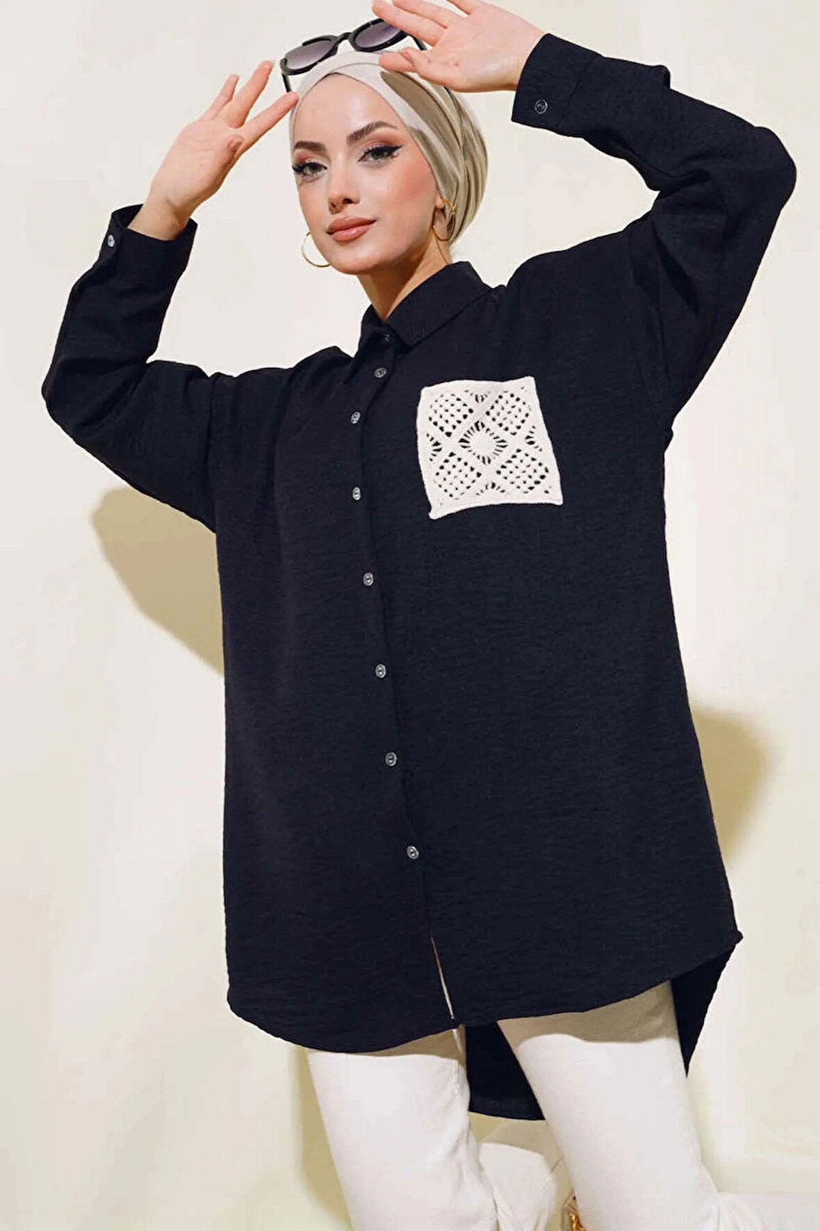 Siyah - Hasır Cepli Keten Gömlek