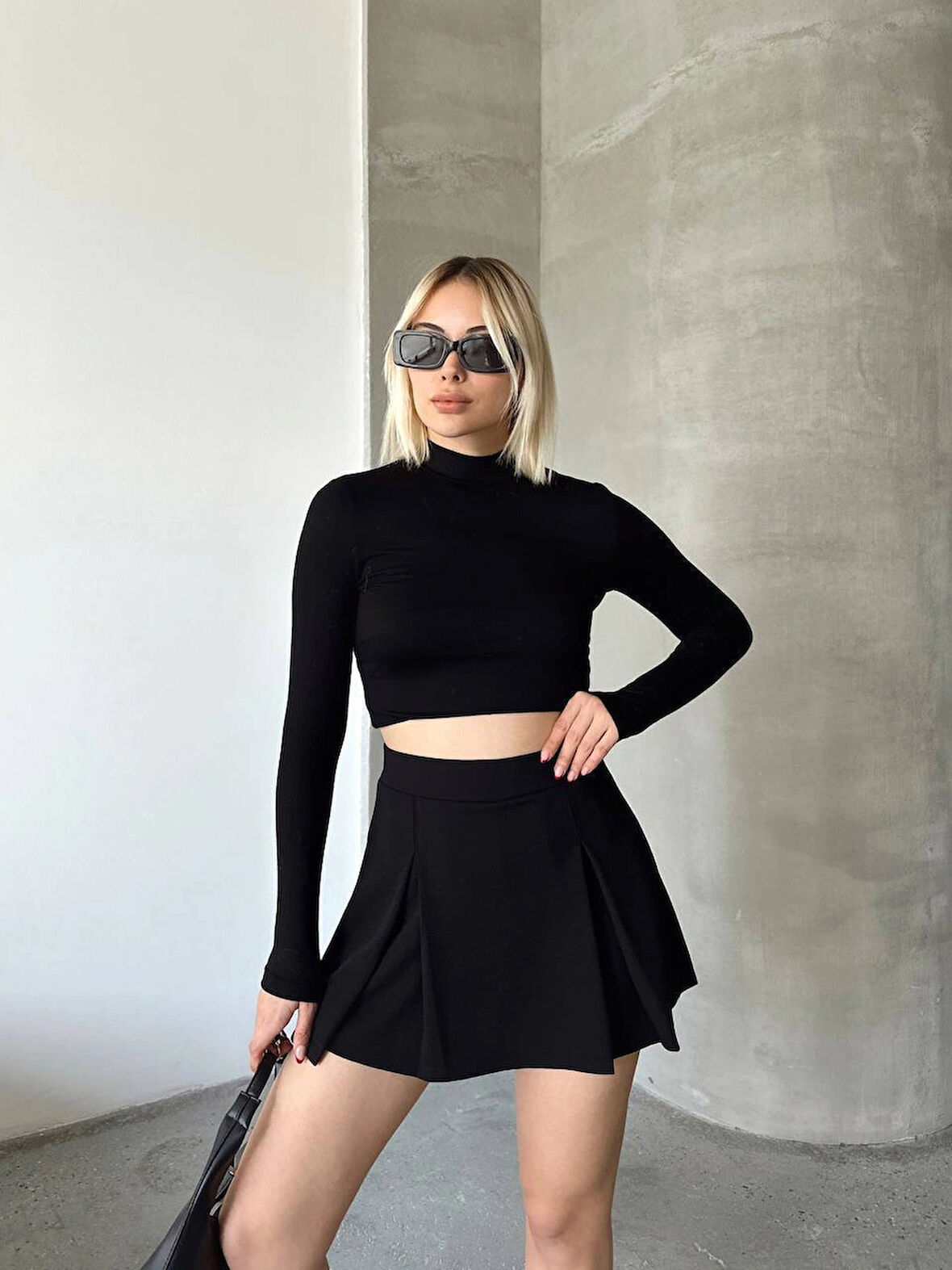 Siyah - Pileli Mini Şort Etek