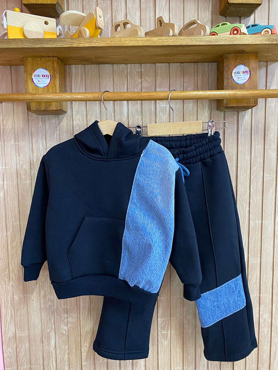 KOT GARNİLİ ÇIMALI TARZ KAPÜŞONLU KIZ ÇOCUK EŞOFMAN TAKIM