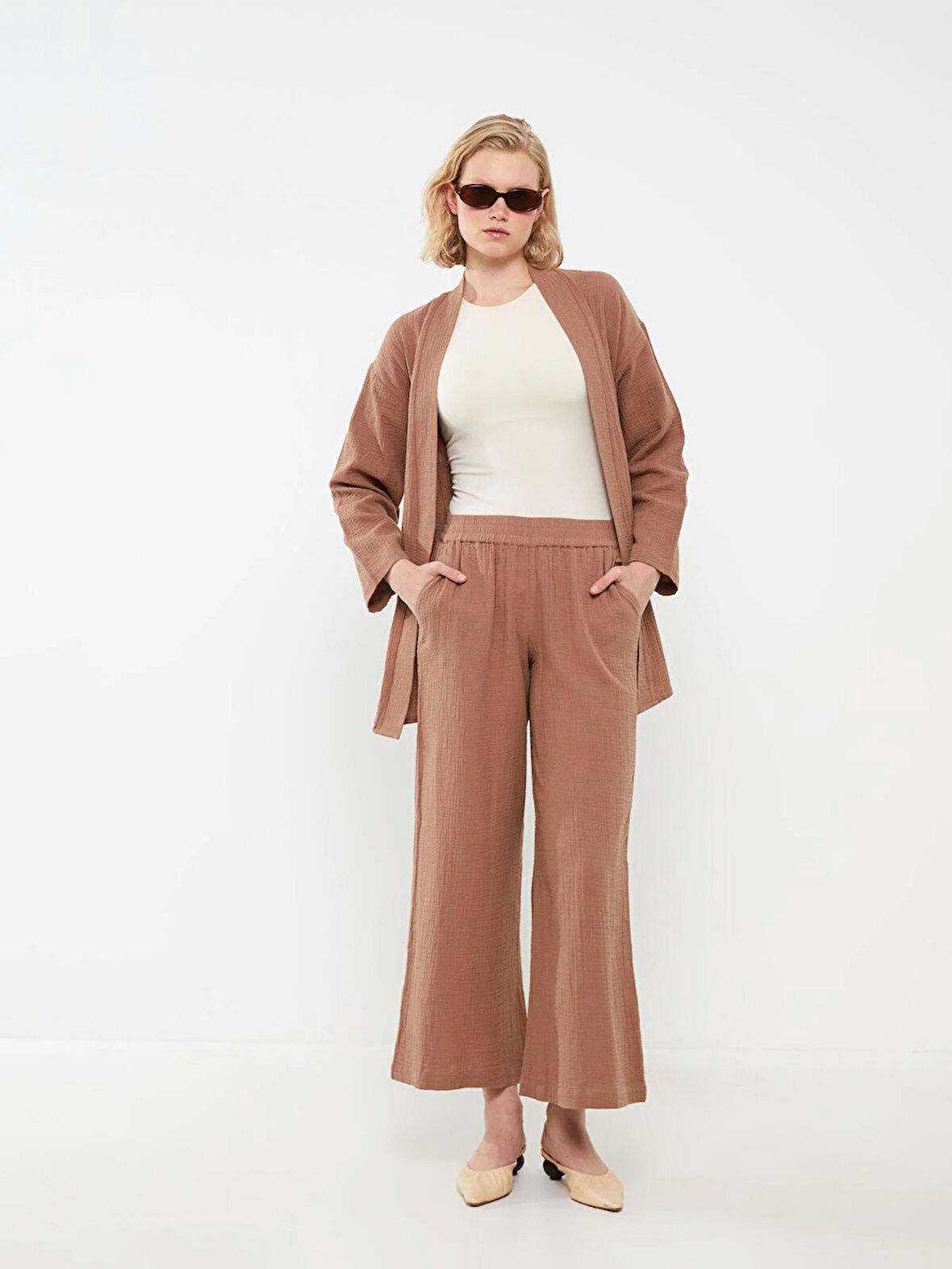 Kahverengi Standart Fit Geniş Paça Kadın Pantolon