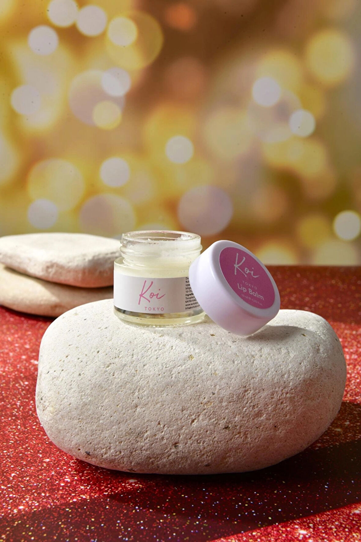 Koi Tokyo Uzun Süreli Nemlendirici Dudak Bakımı Lip Balm