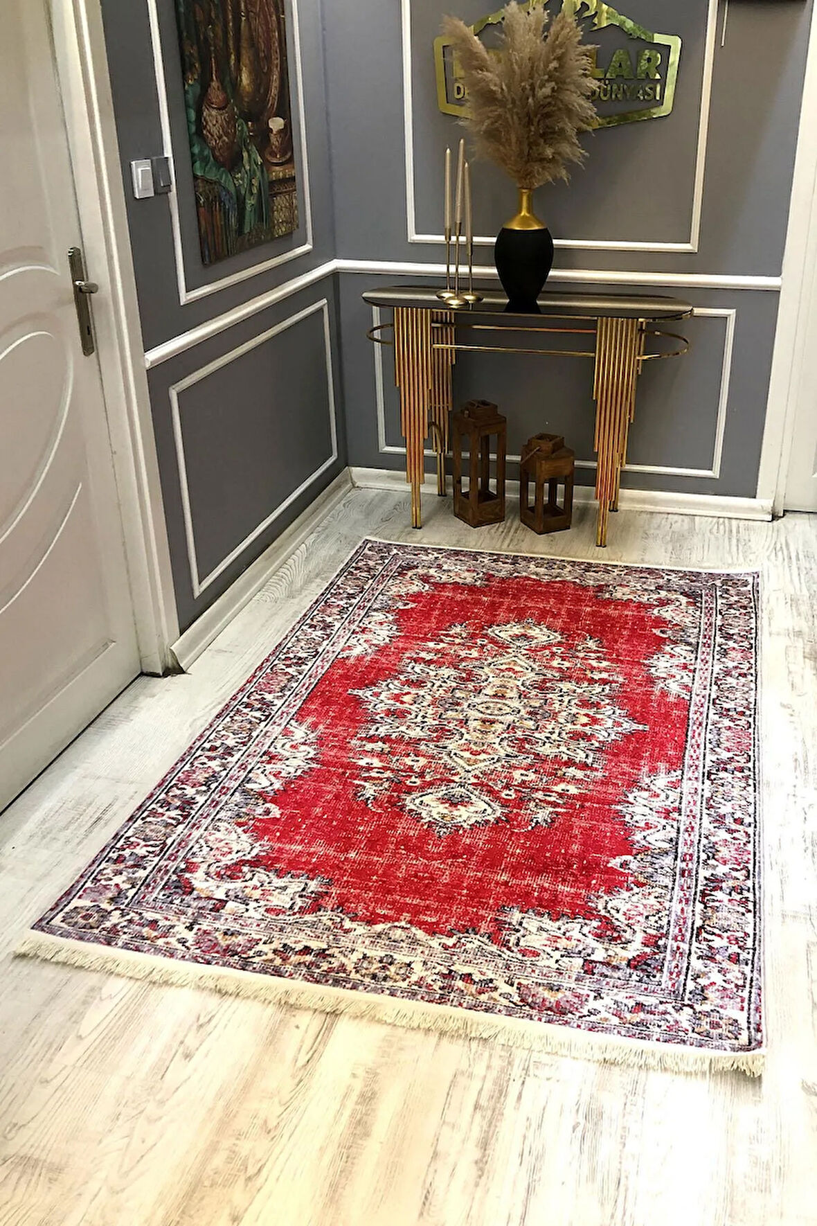 Kaymaz Taban Yıkanabilir Kırmızı Vintage Halı