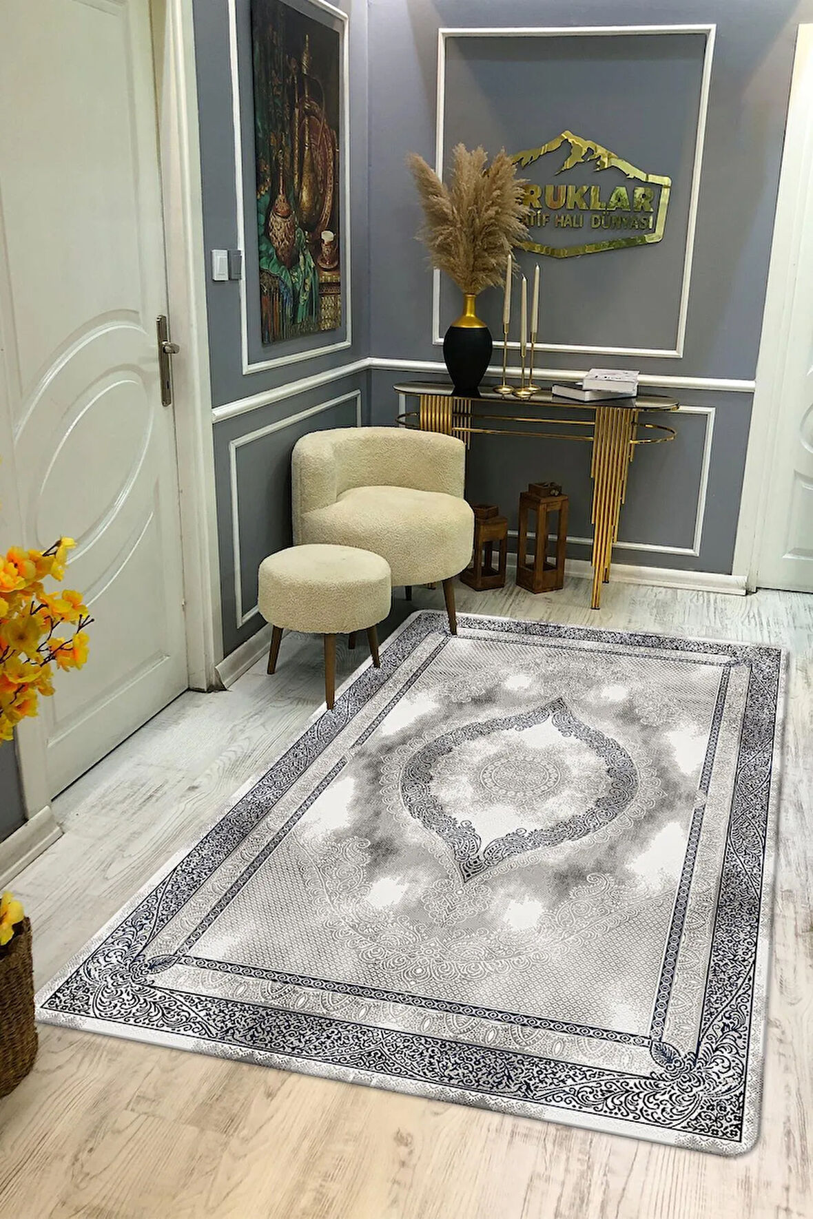 Kaymaz Tabanlı Yıkanabilir Leke Tutmaz Modern Klasik Desenli Salon Halısı Dot Taban Halı KLDH14