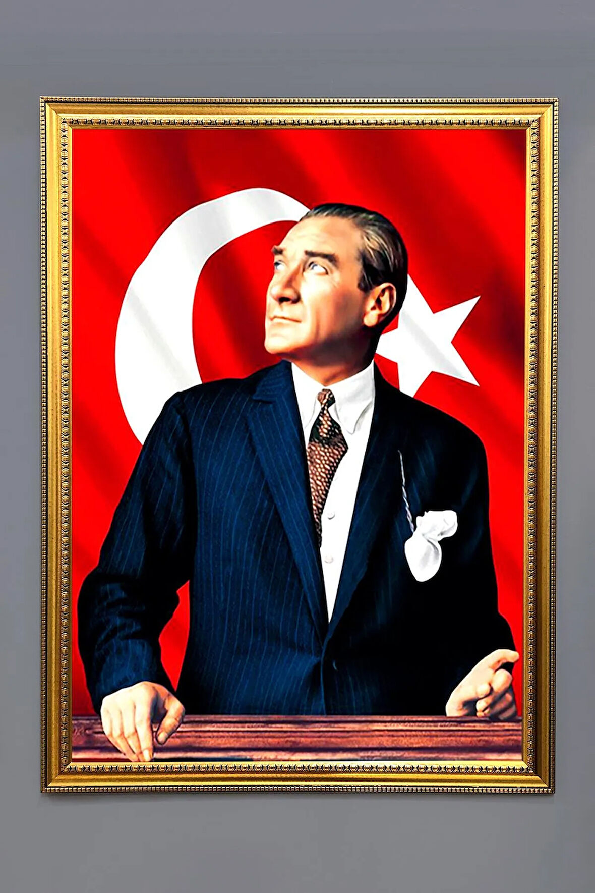 Gold Çerçeveli Atatürk Tablosu Portresi 50x70CM